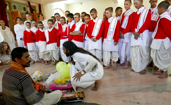 Mr. Jitendra Das Orginsed charity at Patanjali Yoga Traing School Rishikesh